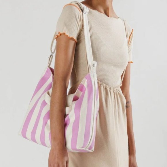 NWT Baggu Horizontal Zip Duck Bag - Pink Awning Stripe - Picture 3 of 6